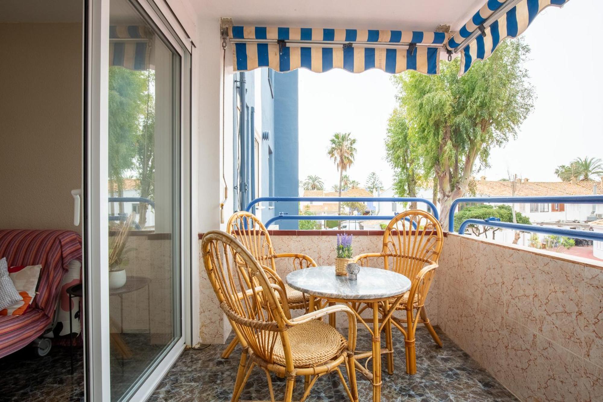 En Complejo Residencial Con Piscina Y Garaje A 100m Del Mar Apartment Las Canteras (Valencia)