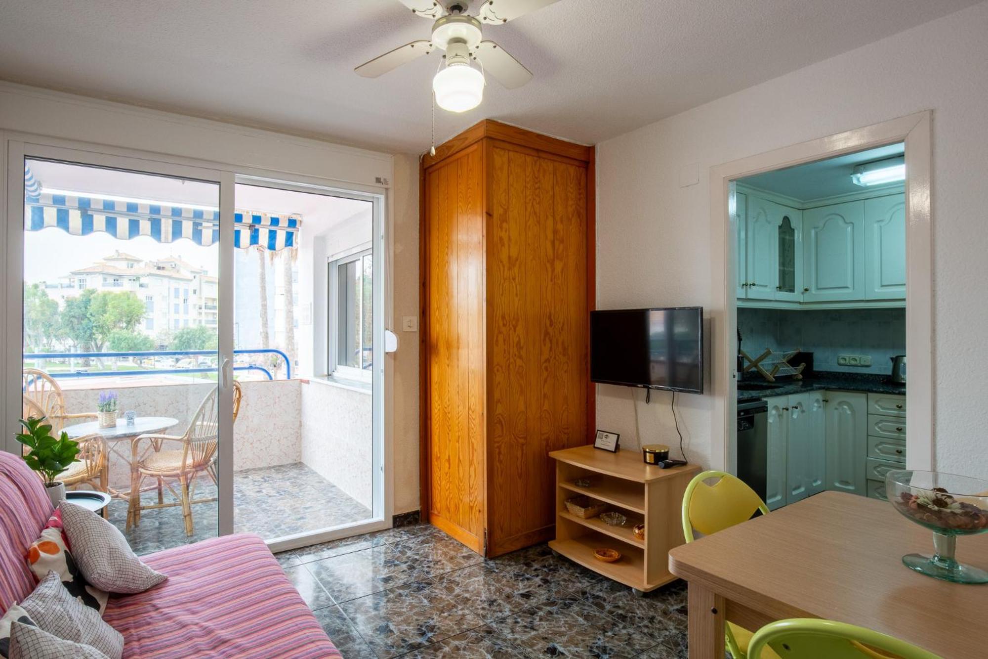 En Complejo Residencial Con Piscina Y Garaje A 100m Del Mar Apartment Las Canteras (Valencia)