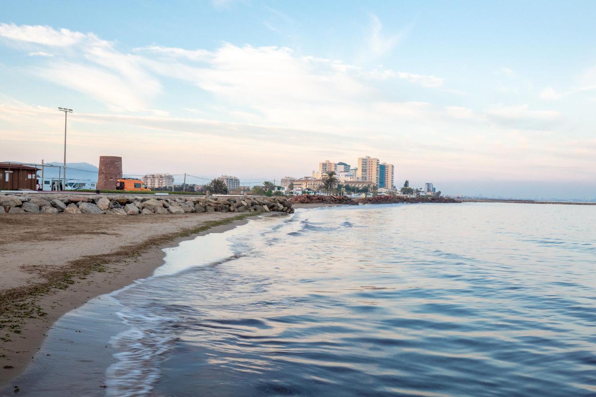 En Complejo Residencial Con Piscina Y Garaje A 100m Del Mar Apartment