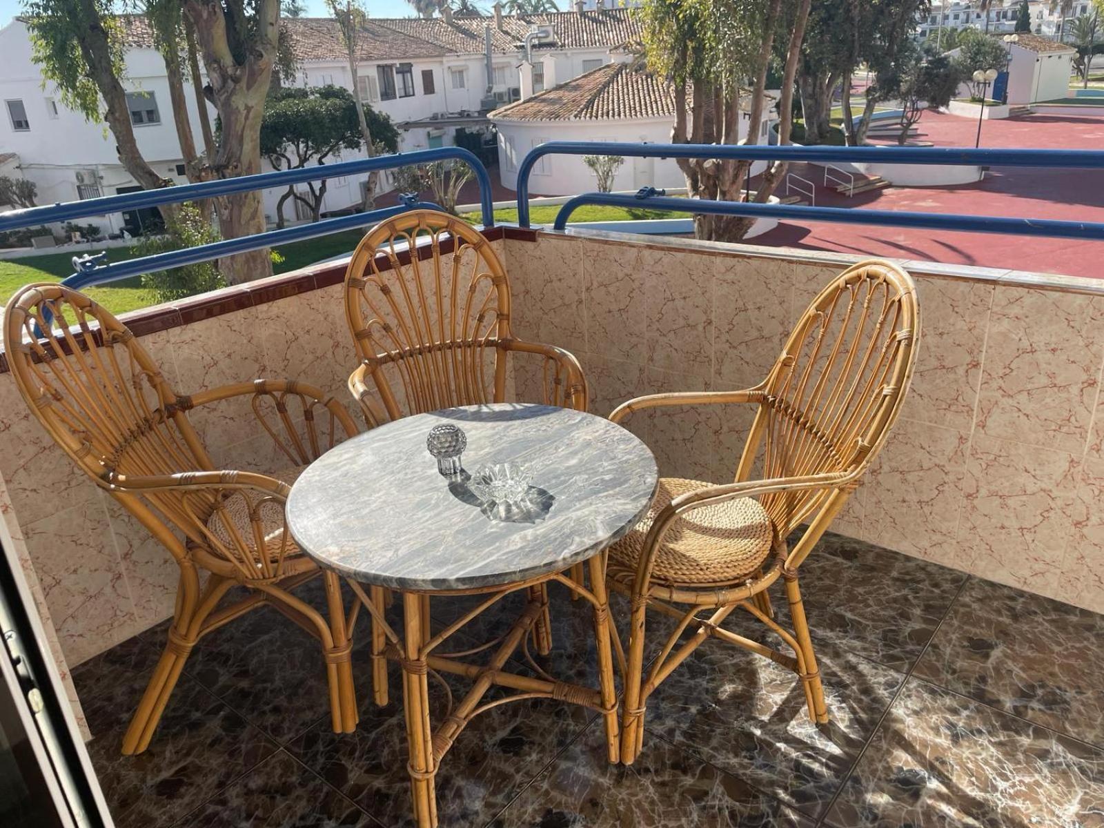 En Complejo Residencial Con Piscina Y Garaje A 100m Del Mar Apartment *